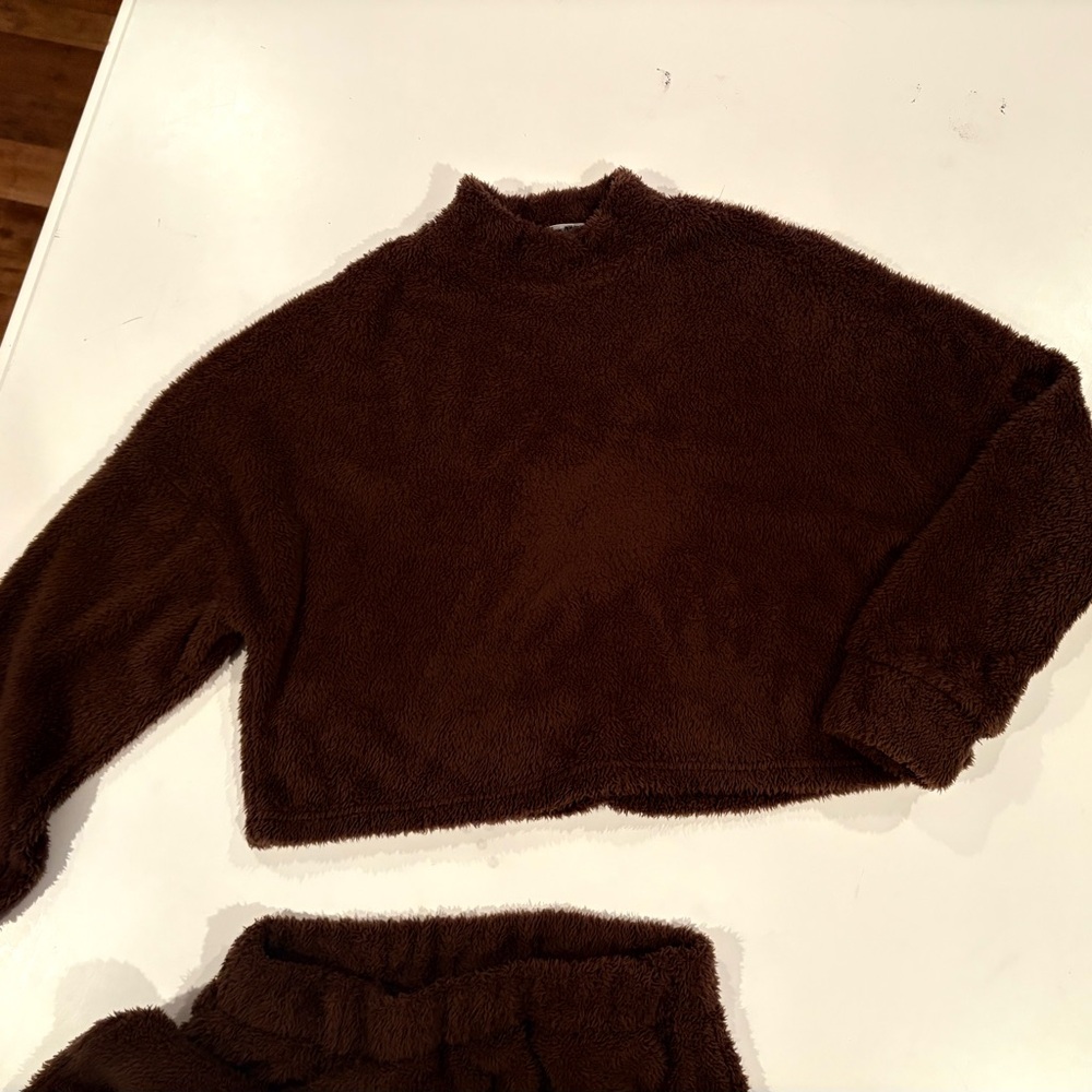 Cozy Brown 2 Piece Set - Picture 8 of 11